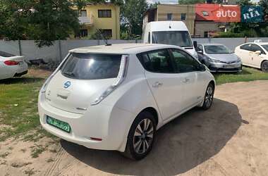 Хэтчбек Nissan Leaf 2013 в Львове