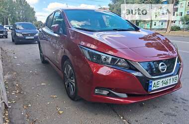 Хэтчбек Nissan Leaf 2018 в Кривом Роге