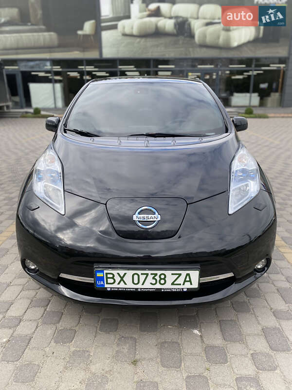 Хетчбек Nissan Leaf 2011 в Хмельницькому