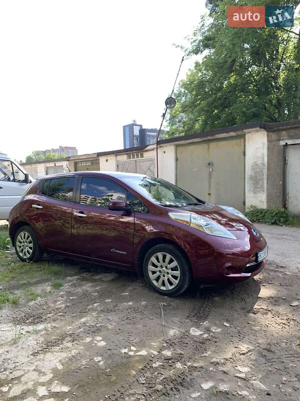 Хетчбек Nissan Leaf 2017 в Львові