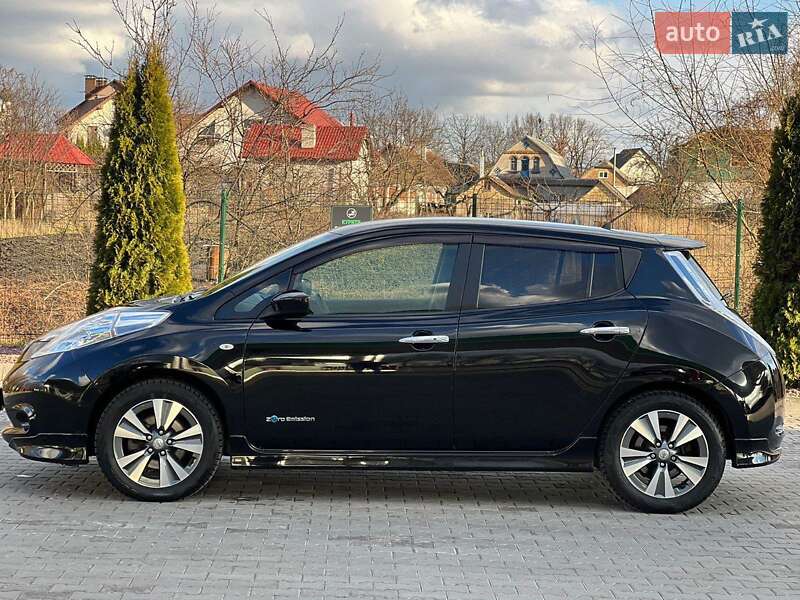 Хетчбек Nissan Leaf 2016 в Борисполі