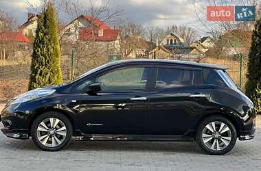 Хэтчбек Nissan Leaf 2016 в 