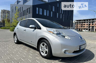 Хетчбек Nissan Leaf 2013 в Рівному