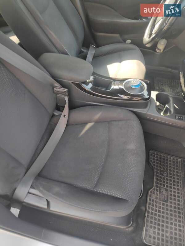 Хэтчбек Nissan Leaf 2013 в Ковеле фото 6 Хэтчбек Nissan Leaf 2013 в Ковеле