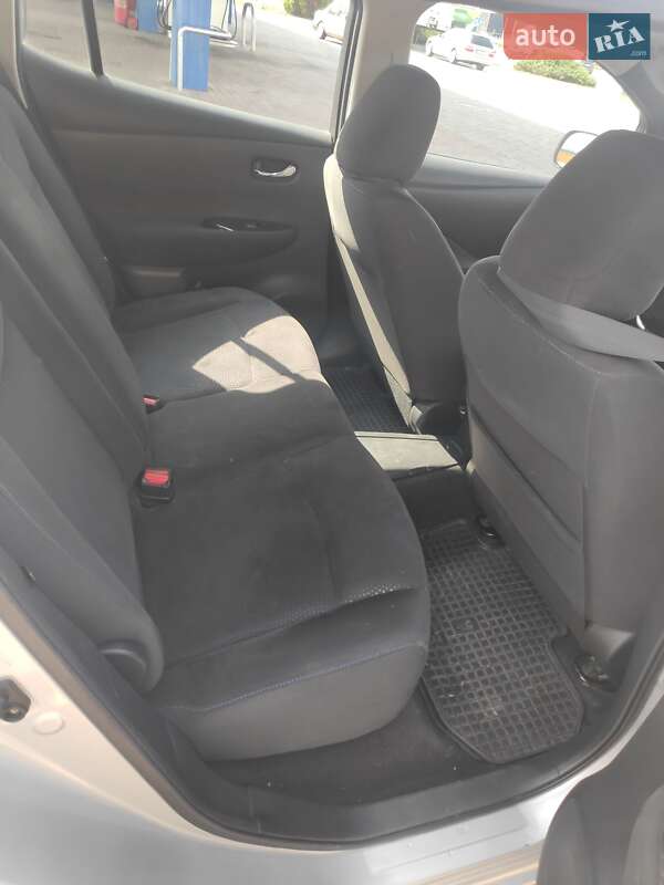 Хэтчбек Nissan Leaf 2013 в Ковеле фото 7 Хэтчбек Nissan Leaf 2013 в Ковеле