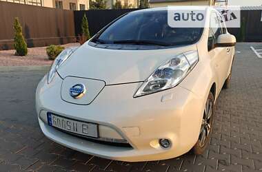 Хэтчбек Nissan Leaf 2016 в Луцке