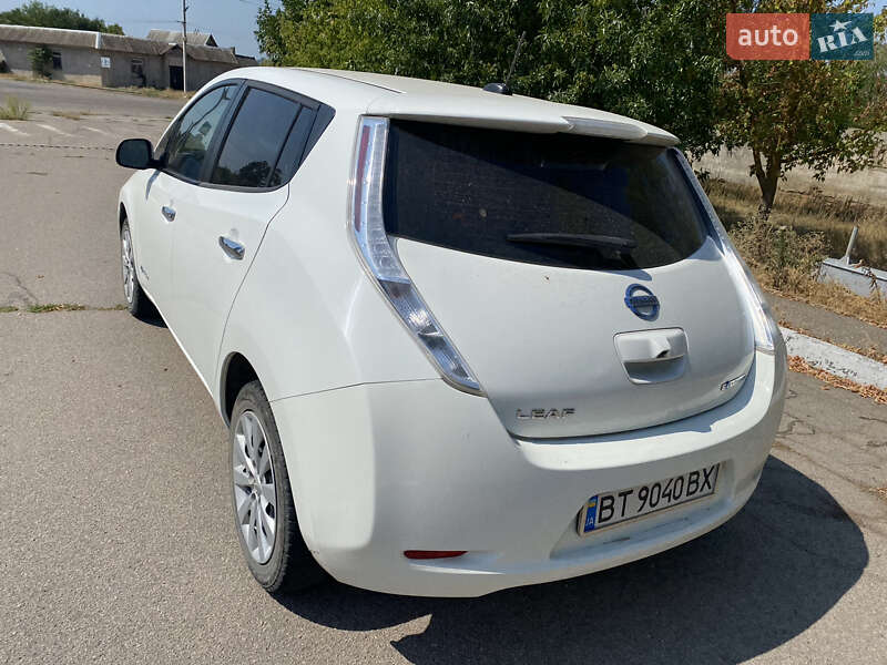 Хетчбек Nissan Leaf 2015 в Херсоні фото 8 Хетчбек Nissan Leaf 2015 в Херсоні