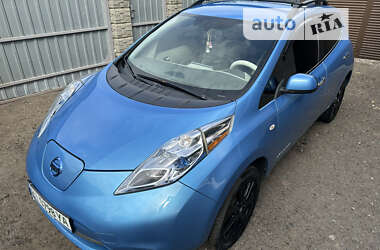 Хэтчбек Nissan Leaf 2012 в Полтаве