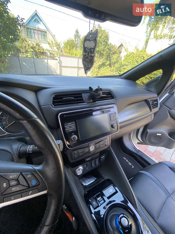 Хэтчбек Nissan Leaf 2018 в Тернополе фото 15 Хэтчбек Nissan Leaf 2018 в Тернополе