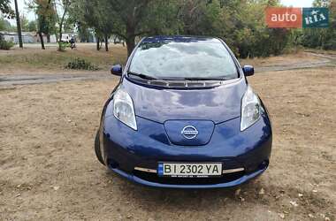 Хэтчбек Nissan Leaf 2016 в 