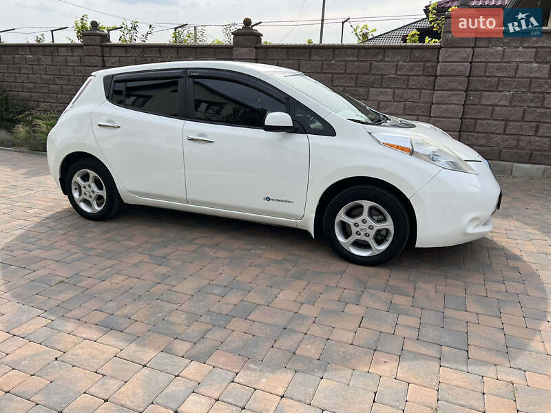 Nissan Leaf 2017