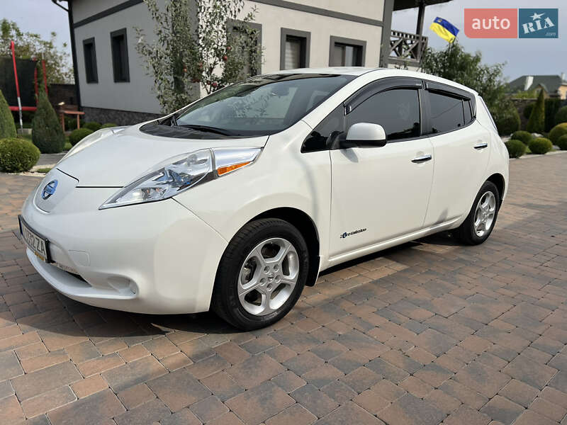 Хетчбек Nissan Leaf 2017 в Рівному