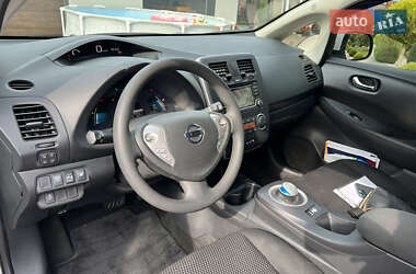 Хэтчбек Nissan Leaf 2017 в 