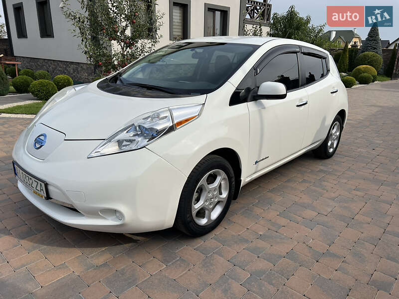 Хетчбек Nissan Leaf 2017 в Рівному