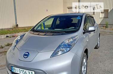 Хетчбек Nissan Leaf 2013 в Полтаві