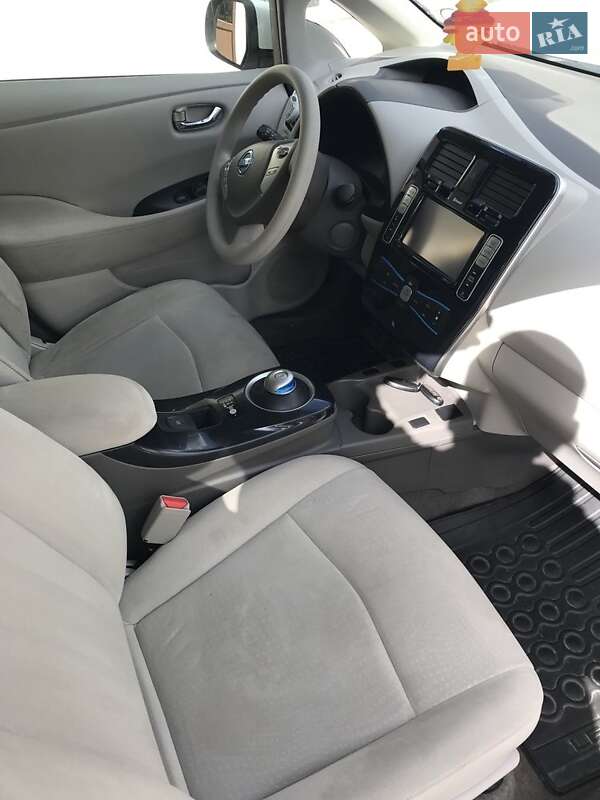 Хэтчбек Nissan Leaf 2012 в Львове фото 7 Хэтчбек Nissan Leaf 2012 в Львове