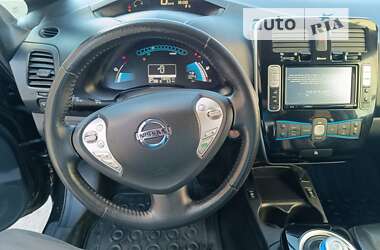 Хэтчбек Nissan Leaf 2015 в 