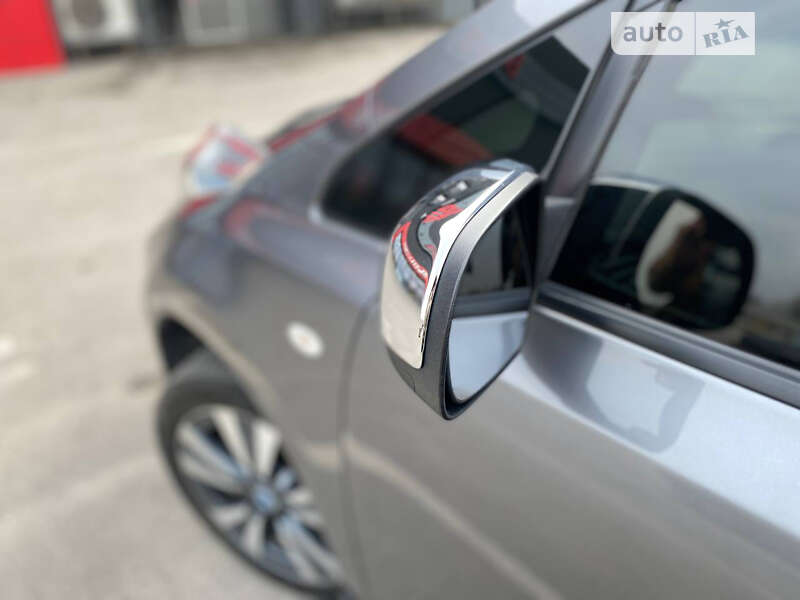 Хэтчбек Nissan Leaf 2013 в Днепре фото 12 Хэтчбек Nissan Leaf 2013 в Днепре