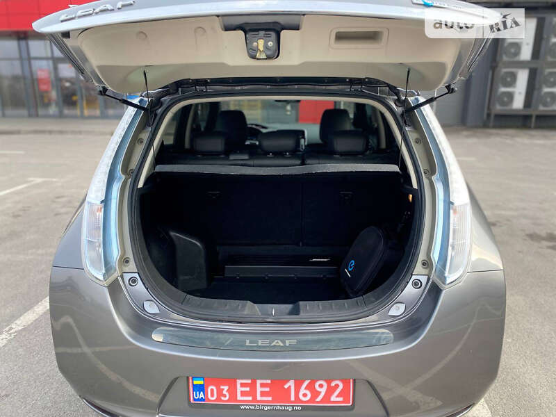 Хэтчбек Nissan Leaf 2013 в Днепре фото 31 Хэтчбек Nissan Leaf 2013 в Днепре
