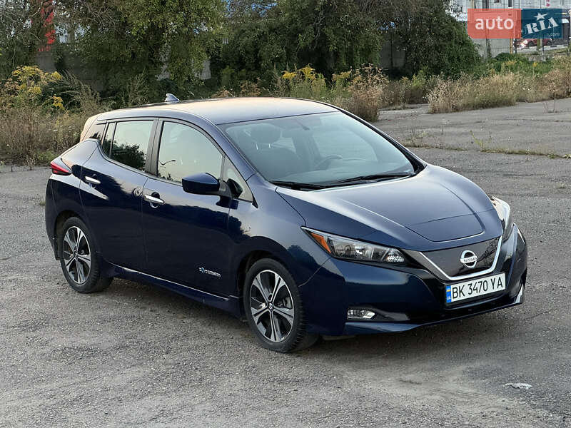 Хетчбек Nissan Leaf 2018 в Рівному