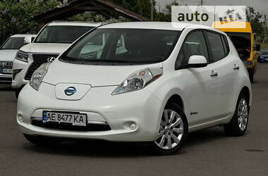 Хэтчбек Nissan Leaf 2015 в Кривом Роге