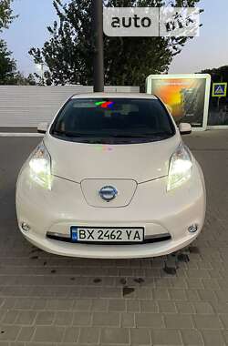 Хетчбек Nissan Leaf 2014 в Кам'янець-Подільському