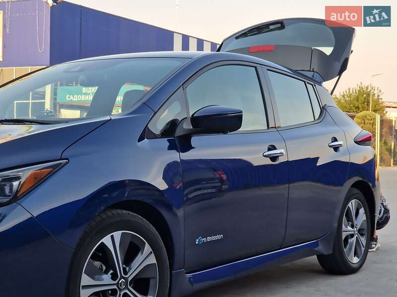 Хэтчбек Nissan Leaf 2018 в Виннице