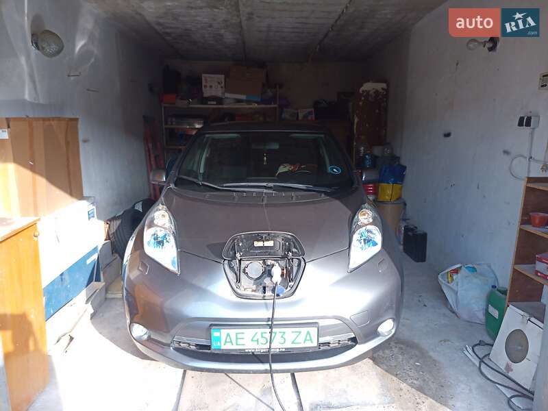 Nissan Leaf 2014