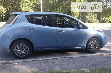 Хэтчбек Nissan Leaf 2014 в Хмельницком