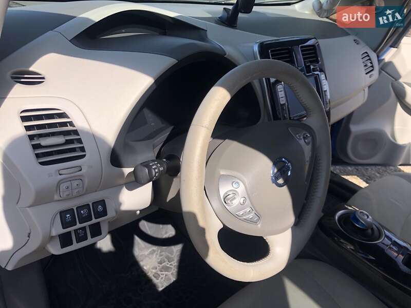 Хетчбек Nissan Leaf 2012 в Стрию фото 9 Хетчбек Nissan Leaf 2012 в Стрию