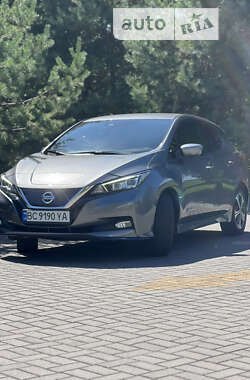 Хетчбек Nissan Leaf 2020 в Дрогобичі