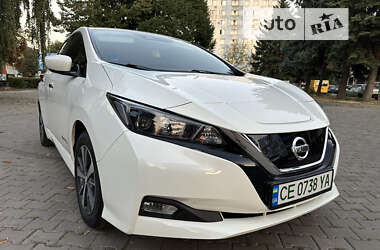 Хетчбек Nissan Leaf 2018 в Чернівцях