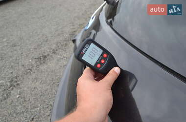 Хэтчбек Nissan Leaf 2014 в 
