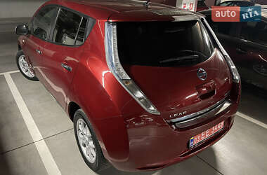 Хэтчбек Nissan Leaf 2014 в Магдалиновке