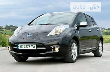 Хэтчбек Nissan Leaf 2014 в Ровно