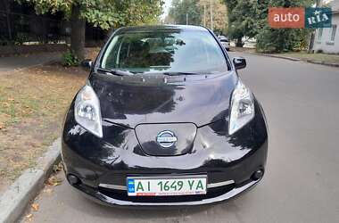 Хэтчбек Nissan Leaf 2015 в 