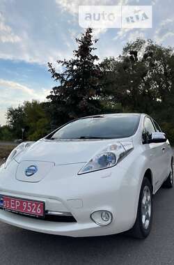 Хетчбек Nissan Leaf 2013 в Звенигородці