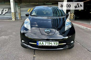 Хэтчбек Nissan Leaf 2016 в Киеве