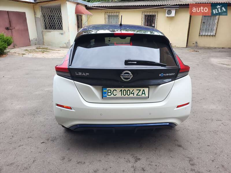 Хэтчбек Nissan Leaf 2018 в Харькове