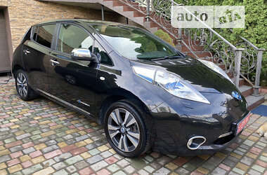 Хетчбек Nissan Leaf 2014 в Чернівцях