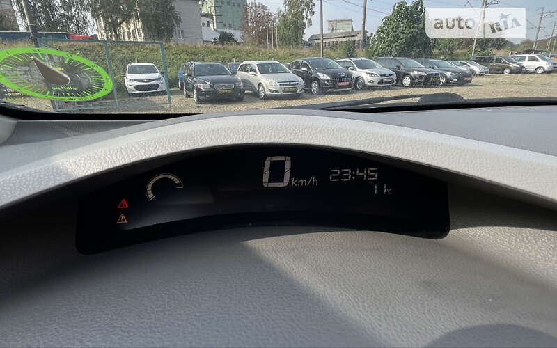 Хэтчбек Nissan Leaf 2012 в Стрые