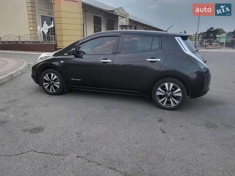 Хэтчбек Nissan Leaf 2015 в Харькове фото 7 Хэтчбек Nissan Leaf 2015 в Харькове