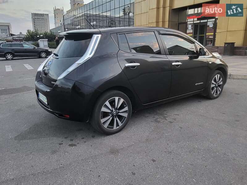 Хэтчбек Nissan Leaf 2015 в Харькове фото 12 Хэтчбек Nissan Leaf 2015 в Харькове