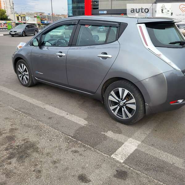 Хэтчбек Nissan Leaf 2015 в Харькове фото 3 Хэтчбек Nissan Leaf 2015 в Харькове