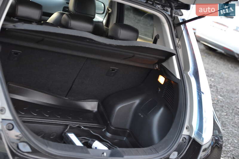 Хетчбек Nissan Leaf 2014 в Луцьку
