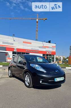 Хэтчбек Nissan Leaf 2013 в Львове