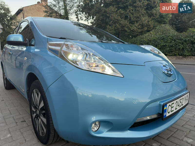 Хетчбек Nissan Leaf 2016 в Чернівцях