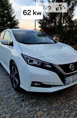 Хетчбек Nissan Leaf 2019 в Чернівцях