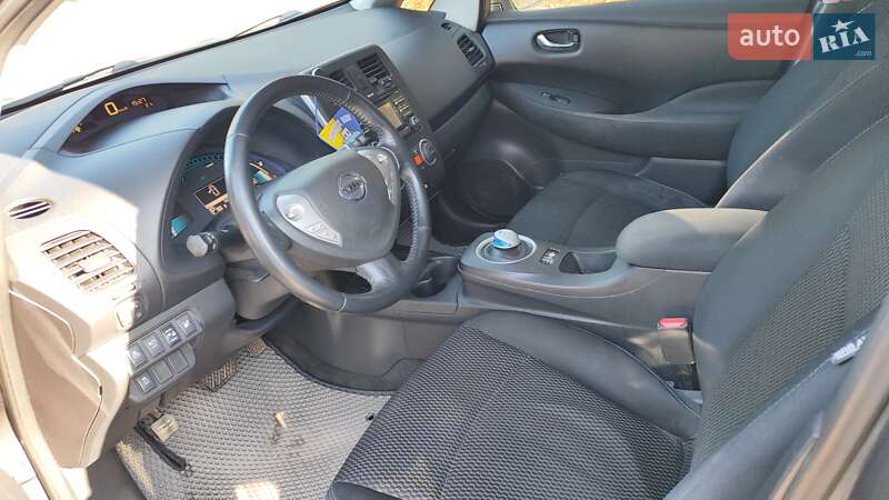 Хэтчбек Nissan Leaf 2014 в Сумах