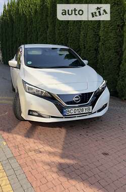 Хэтчбек Nissan Leaf 2020 в Мостиске